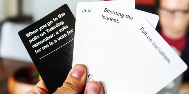 Tìm hiểu về board game Odd Cards Against Humanity